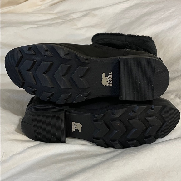 Sorel | Emelie | Foldover Boot | Leather/Suede|Faux Fur Lined| Black | Size 6 - Picture 11 of 16